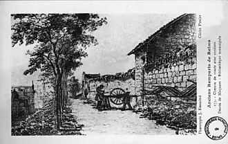 Restes d'un chemin de ronde, par Maquart.