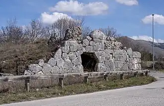 Image illustrative de l’article Aqueduc romain d'Alba Fucens