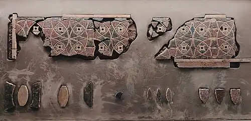 Fragments d’opus sectile mural de la basilique paléochrétienne San Giulio d'Orta, Italie, IVe – Ve&nbsp;siècles.