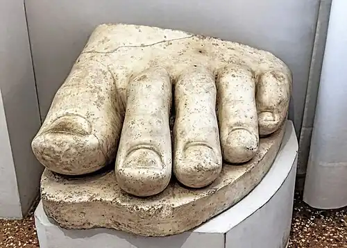 Fragment d'un Pied colossal