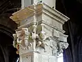 Chœur, chapiteau du 4e&nbsp;pilier Renaissance.