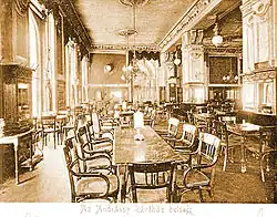 Intérieur du rez-de-chaussée du palais Andrassy au début du XXe&nbsp;siècle.