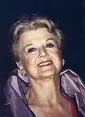 Angela Lansbury est une figure mythique du premier âge d'or du film musical. Elle figure dans pas moins de 4 films musicaux à succès, dont L'Apprentie sorcière.