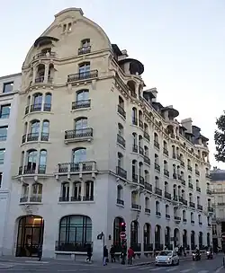 No&nbsp;4 (angle rue de Presbourg).