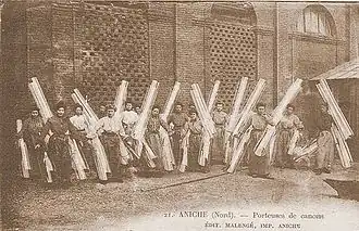 Verrerie : porteuses de 3 canons.