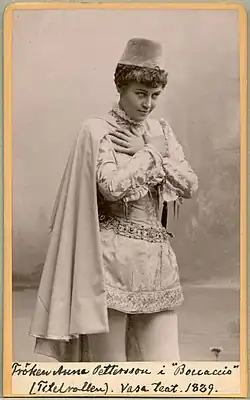 Rôle titre dans l'opérette Boccaccio, théâtre Vasa, 1889.