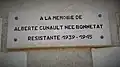 Plaque commémorative sur la façade de la Mairie d'Annoux.