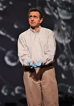 Description de cette image, également commentée ci-après