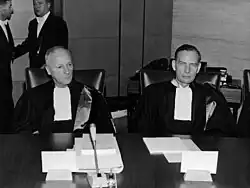 Les juges Antoine Favre et Hermann Mosler à la CEDH