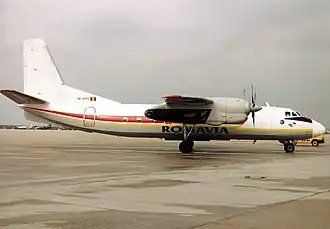 Un Antonov An-24 de :Romavia&nbsp;(en) similaire à l'avion accidenté.