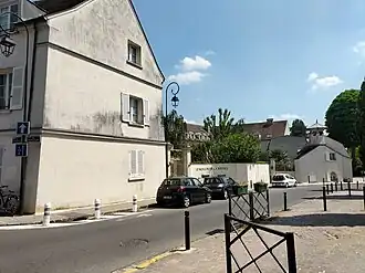 La résidence du Moulin de la Bièvre.