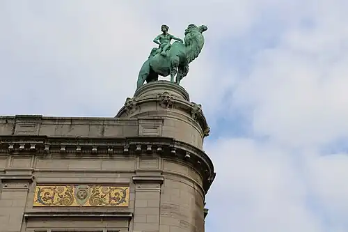 Josué Dupon, Chameau, bronze au zoo d'Anvers.