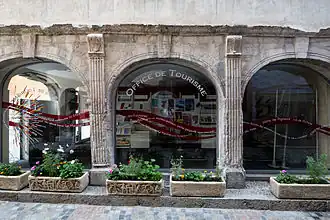 Les arcades de la maison du Temple