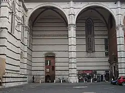 Quatrième et cinquième travées du bas-côté droit.