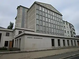 Les archives départementales à Tours.