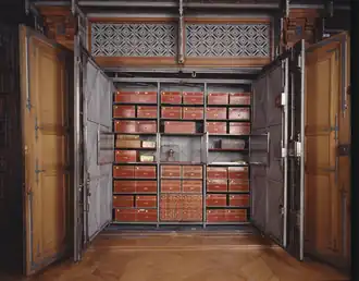 Archives nationales (Paris). Grands dépôts, l'Armoire de fer ouverte.