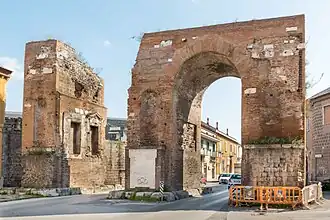Image illustrative de l’article Arc d'Hadrien (Capoue)