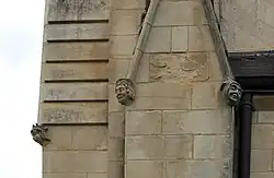 Sculptures décoratives de l'église.