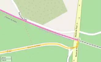 Plan de situation. En jaune, le trajet du car ; en violet, celui du TER.