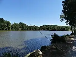 L'étang de Châtain.