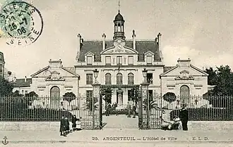 L'hôtel-de-ville.