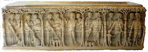 Sarcophage paléochrétien dit « de l'orante » (fin du IVe&nbsp;siècle).