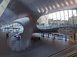 Vue intérieure de la gare d'Arnhem-Central.