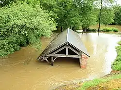 Lavoir de la Vrille en crue à Arquian, 1er juin 2016