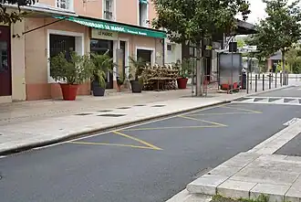 Arrêt de bus Gare SNCF, rue de Paris