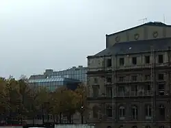 Façade arrière du deuxième théâtre.