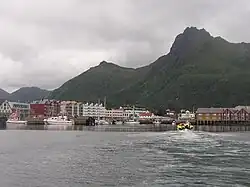 Svolvær vu depuis le large.