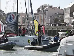 Arrivée de Nándor Fa aux Sables d'Olonne lors du Vendée Globe 2016-2017.