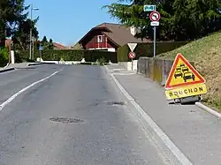 Panneau AK30 à Arthaz-Pont-Notre-Dame.