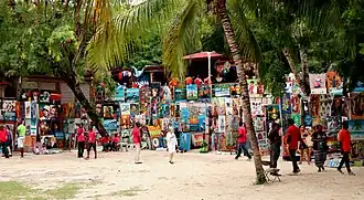 Marché de l’artisanat à Labadie.