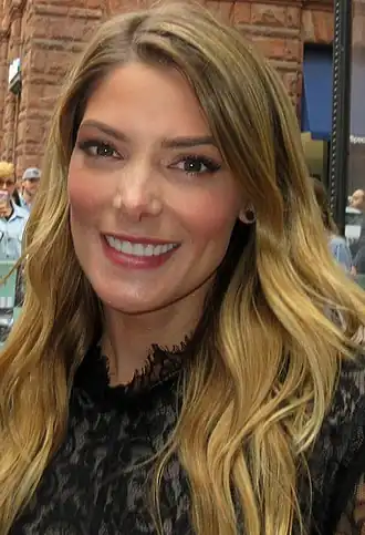 Ashley Greene interprète Alice.