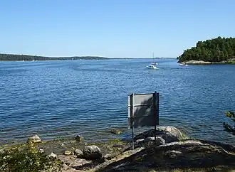 Askrikefjärden vue de Bosön.