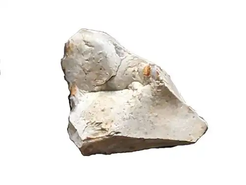 Grattoir d'Asnan référencé sur la planche I par le croquis 9 exposé au musée de la Tour des Barons à Luzy