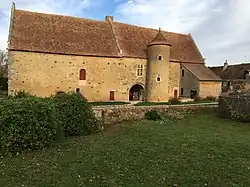 La Cour de Justice. Propriété de la commune depuis 1972.