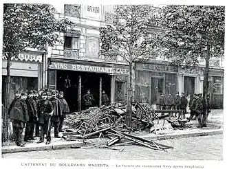 Dégâts après l'explosion du restaurant Véry au no&nbsp;22, le 25 avril 1892.