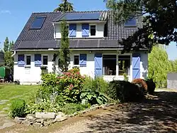 Une habitation d'ingénieur post-Nationalisation.