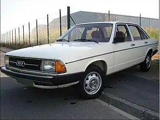 Audi 100 II