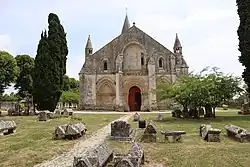 L'église Saint-Pierre-de-la-Tour d'Aulnay.