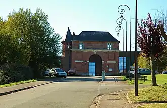 Vestiges du château(actuelle maison de retraite).