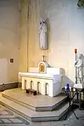 Chapelle dédiée à la Vierge dans le transept est.