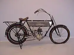 Automoto 3 ch à moteur Moser de 1910.