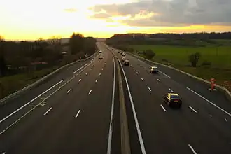 Une vue de l'autoroute A11 à Authon-du-Perche.
