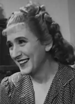 Description de l'image Avanti c'è posto... (1942) Jone Morino (cropped).png.