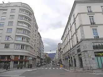 Image illustrative de l’article Avenue Félix-Viallet