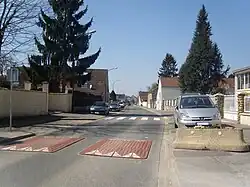 Avenue de Verdun dans les Bordes à Fontenay-Trésigny.