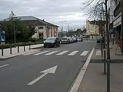 Avenue des Célestins en direction de Thiers